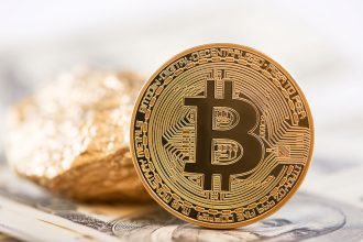 The Pros and Cons of Switching to a Fully Digital Payment Wallet